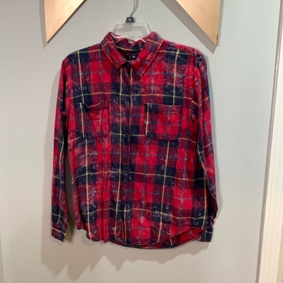 Distressed and faded red flannel button-down size extra small - Picture 1 of 6